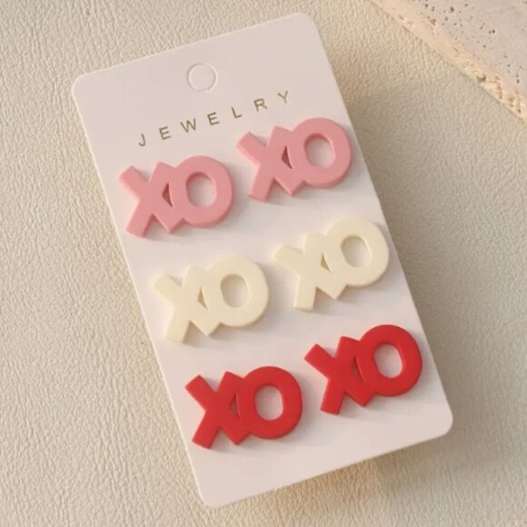 Three Pairs of XOXO Stud Earrings - Valentines - NEW - Picture 2 of 3